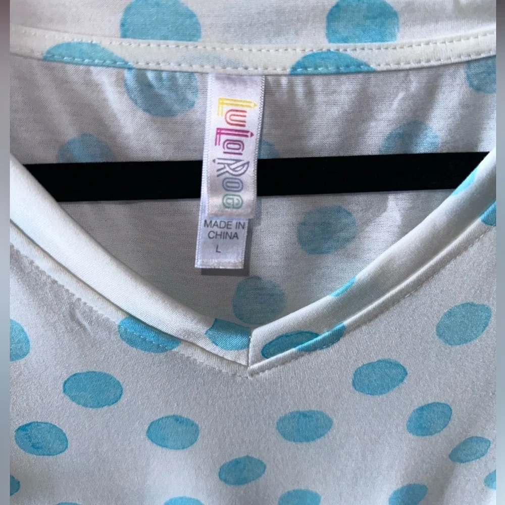 Lularoe large white & turquoise polka dot Christy V neck short sleeve t shirt. - Picture 3 of 6